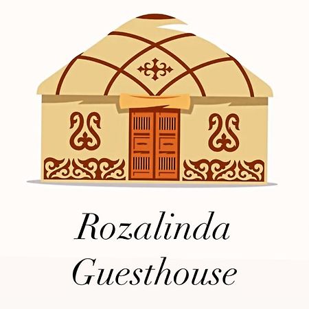 Rozalinda Guesthouse Naryn エクステリア 写真